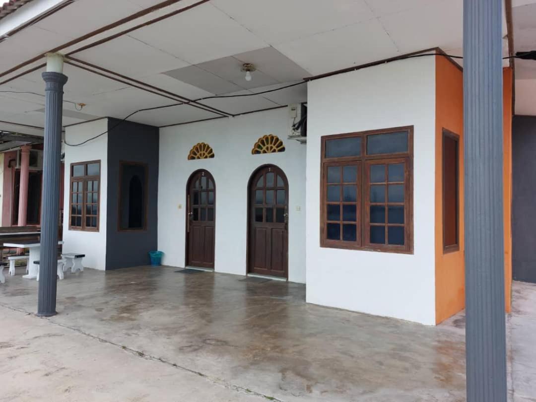 Rumah Rehat Qnm Holidays Kuala Terengganu Buitenkant foto